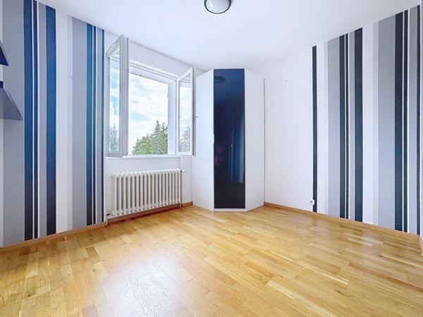 Hauteurs de Saint-Étienne-de-Crossey, maison avec piscine et appartement indépendant