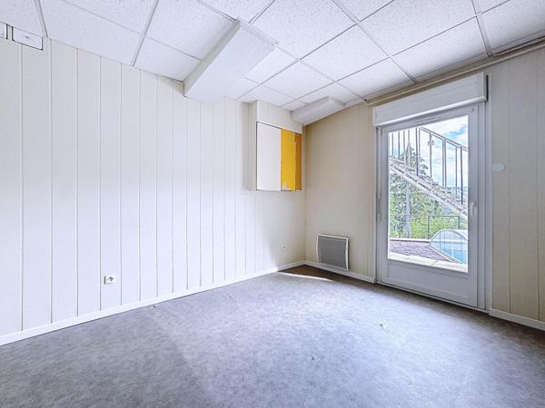 Hauteurs de Saint-Étienne-de-Crossey, maison avec piscine et appartement indépendant