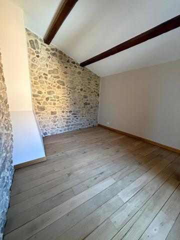 Maison en pierres de 167.35m² avec terrain à SAVAS