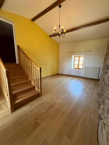 Maison en pierres de 167.35m² avec terrain à SAVAS