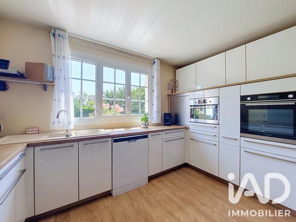 Maison à vendre 6 pièces 186 m² Saint-Pierre-de-Varengeville