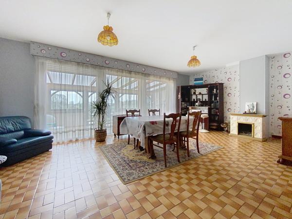 Large maison semi individuelle avec jardin et grand garage NIEPPE