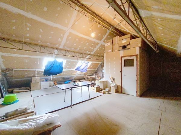 Large maison semi individuelle avec jardin et grand garage NIEPPE