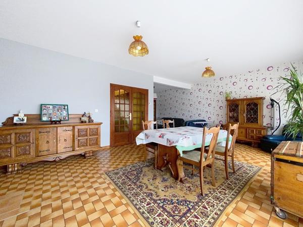 Large maison semi individuelle avec jardin et grand garage NIEPPE