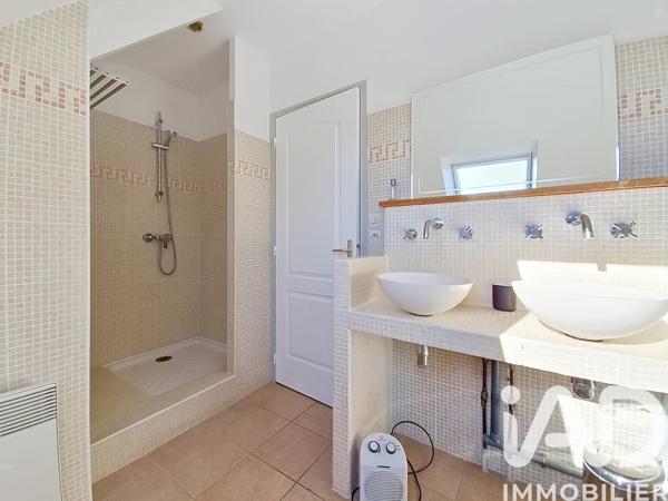 Maison à vendre 7 pièces 140 m² Luynes