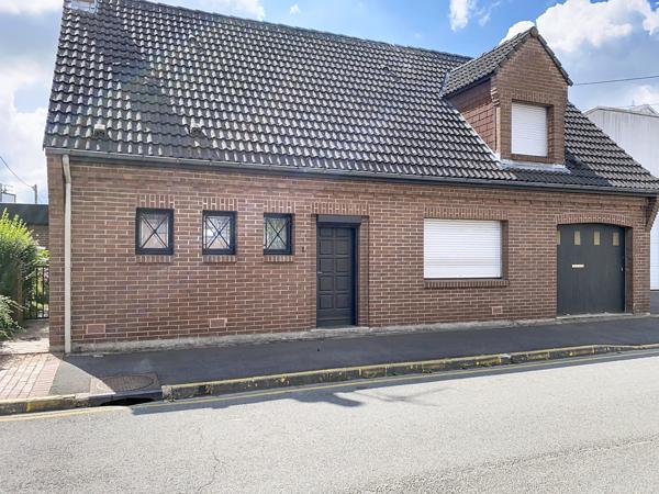 Villa individuelle 4 chambres, jardin, garage double LA CHAPELLE D ARMENTIERES