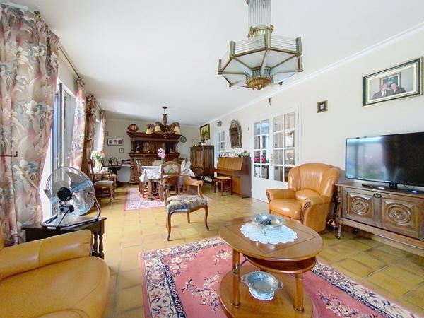 Villa individuelle 4 chambres, jardin, garage double LA CHAPELLE D ARMENTIERES