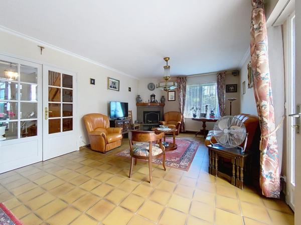 Villa individuelle 4 chambres, jardin, garage double LA CHAPELLE D ARMENTIERES