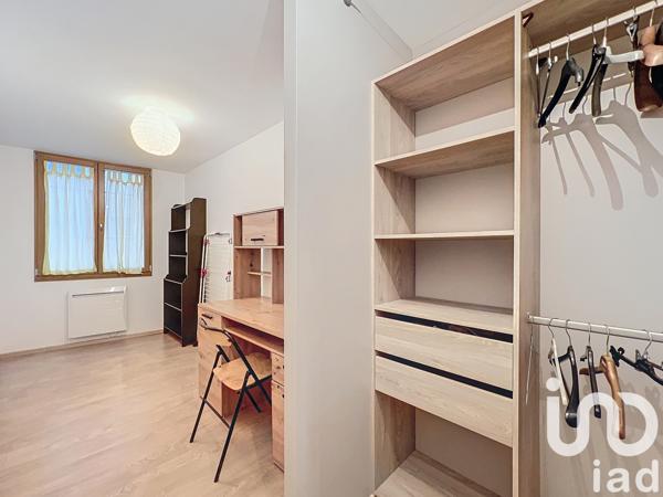 Location appartement 3 pièces 69 m² Le Puy-en-Velay