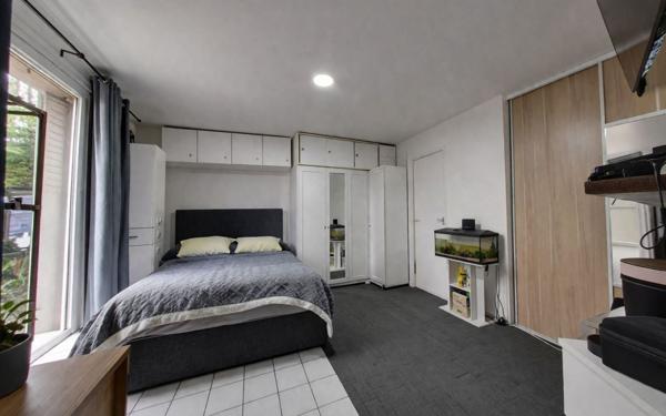 Appartement à vendre    1 pièce •  Aulnay-sous-Bois