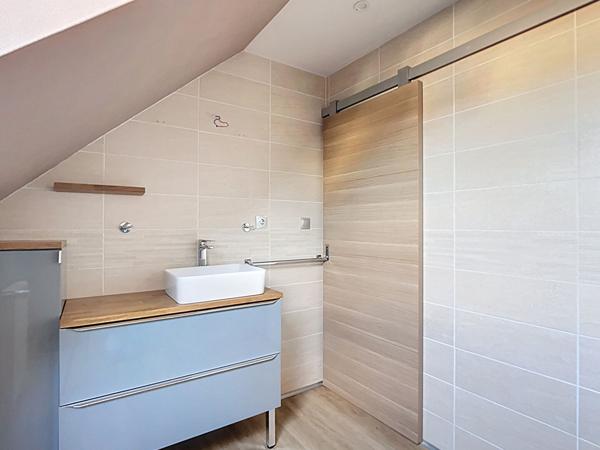 A VENDRE à TRELAZÉ Maison ancienne 4 chambres, 400 m² de jardin !