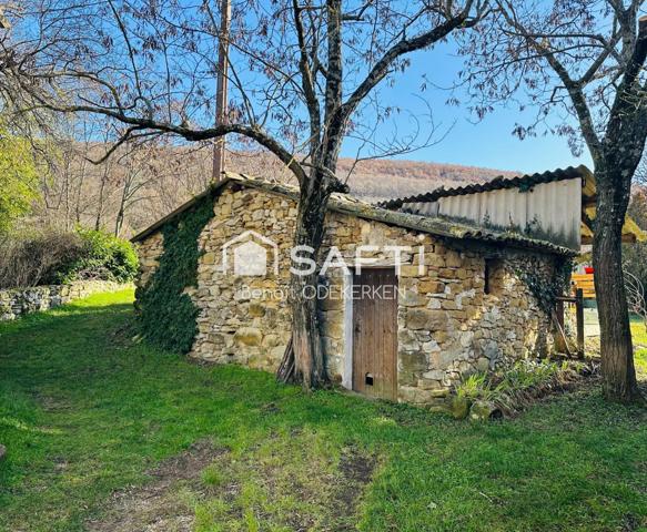 Maison de caractère avec grand terrain à Banon
