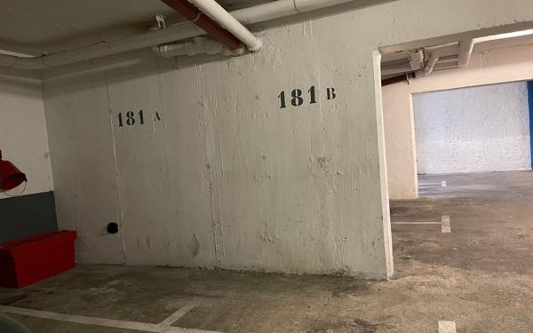 Stationnement à vendre    Paris 12