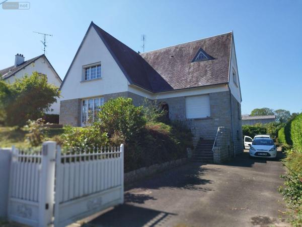Maison à vendre à Saint-Hilaire-du-Harcouët dans la Manche (50600), ref : 076/275