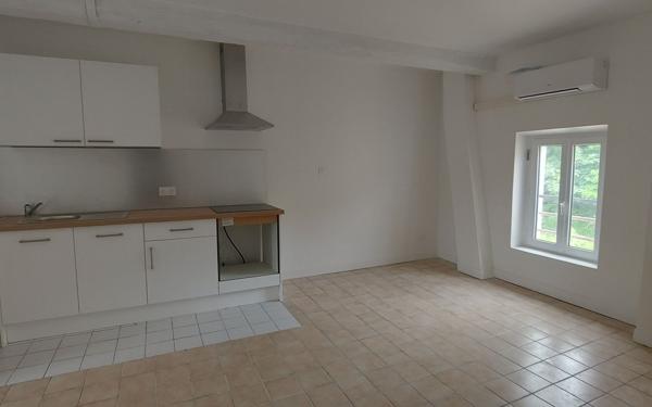 Appartement à louer    1 pièce • 27,52 m2 Nogent-l'Artaud
