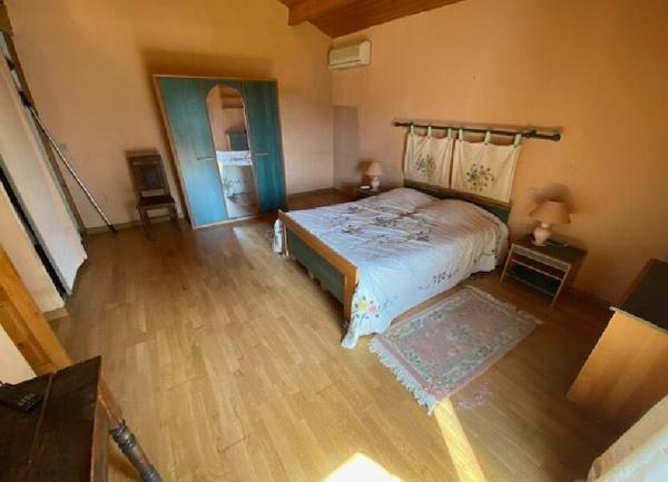 Maison à vendre    5 pièces •  Cozes