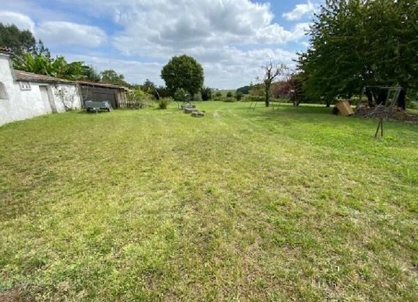 Maison à vendre    5 pièces •  Cozes