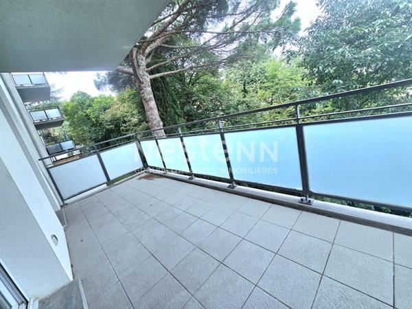 Toulouse 31500 JOLIMONT Sans frais agence Agréable T3 récent de 65.6m², terrasse de 9.55m² Très belle vue arborée parking en sous sol