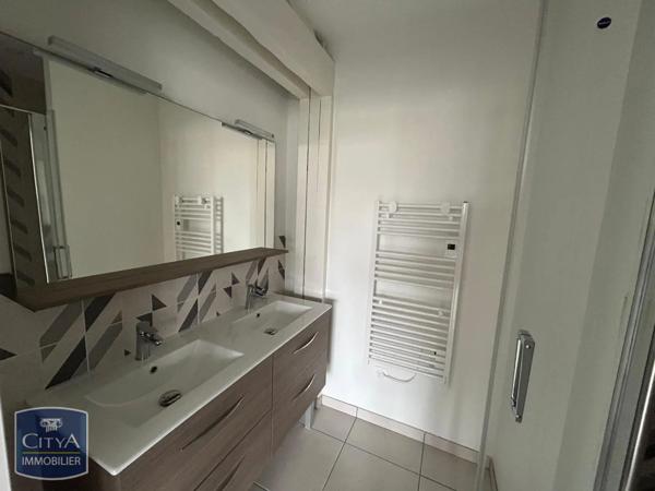 Appartement à louer 3 pièces 71.75m²