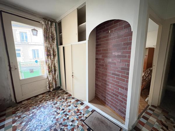 Maison de village au centre de Lignieres