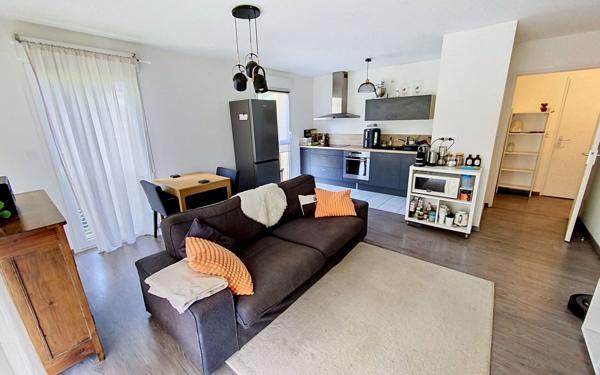 Appartement à vendre    3 pièces • 63,70 m2 Tours