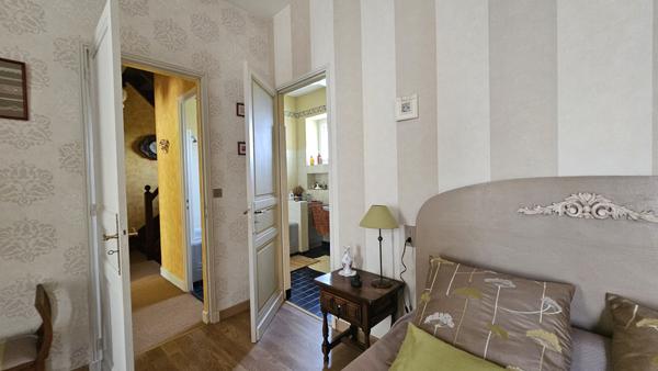 Le Mas-d'Agenais (47430) Magnifique demeure de village 5 chambres, garage et jardin.