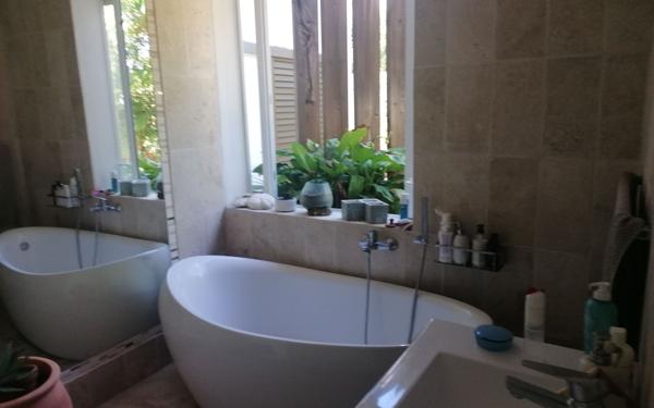 Maison à vendre    10 pièces •  Saint-Paul