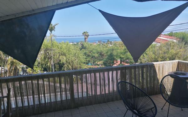 Maison à vendre    10 pièces •  Saint-Paul