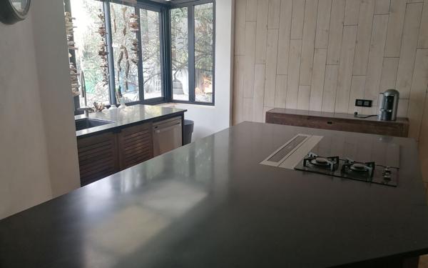 Maison à vendre    10 pièces •  Saint-Paul