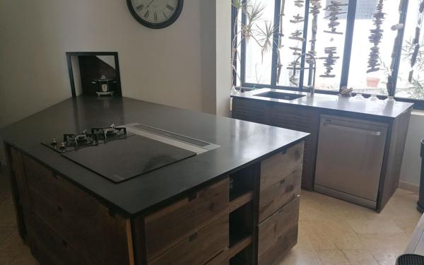 Maison à vendre    10 pièces •  Saint-Paul