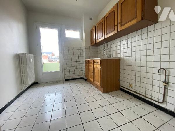 Appartement de 63.27m² env. traversant avec grand balcon