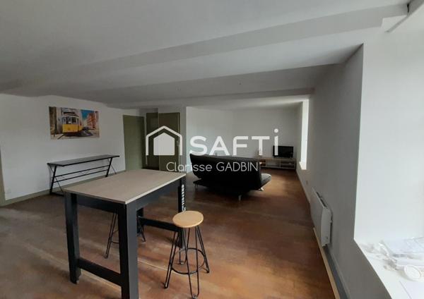 Deux appartements au cœur du village , proche du centre d'entrainement. Idéal pour investisseurs !
