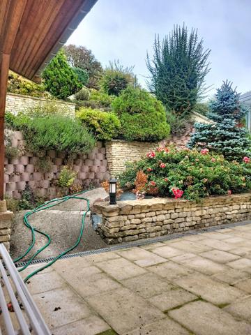 MAISON - 3 CHAMBRES - JARDIN - GARAGE - DEUXNOUDS DEVANT BEAUZEE