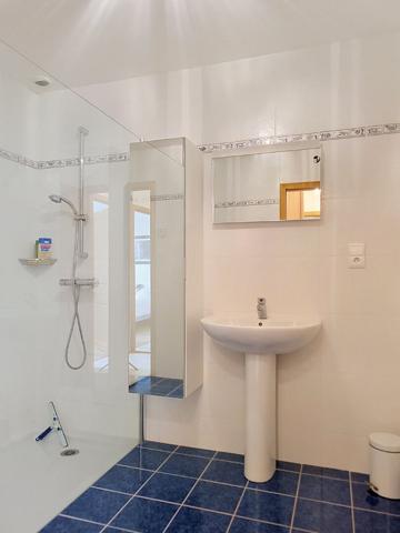 MAISON - 3 CHAMBRES - JARDIN - GARAGE - DEUXNOUDS DEVANT BEAUZEE