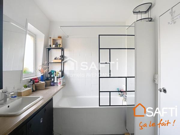 Pavillon familial dans une résidence verdoyante