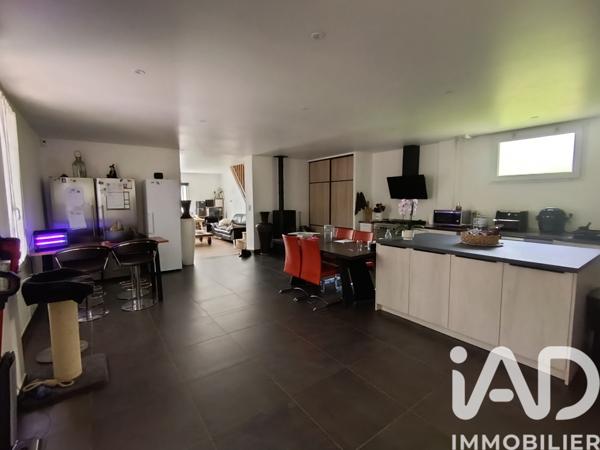 Maison à vendre 5 pièces 144,32 m² Saint-Malo-des-Trois-Fontaines