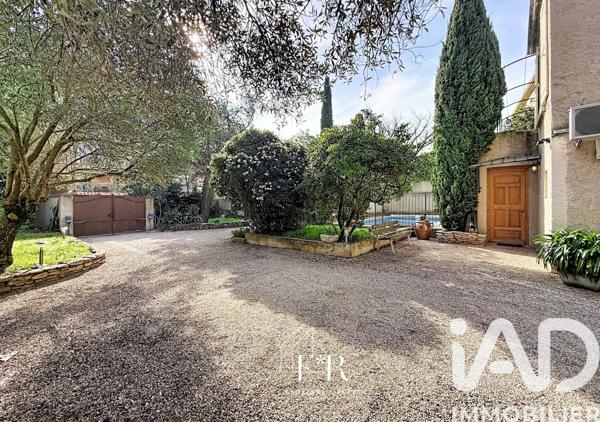 Maison à vendre 6 pièces 226 m² Carpentras