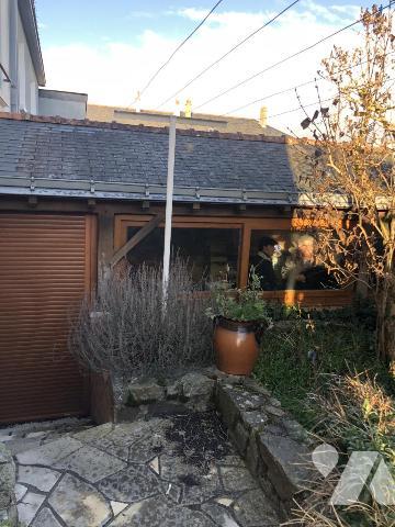 Maison sur sous sol sur-élevé  Chalouére, Ney, Saint Serge 