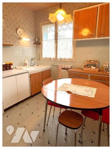 Maison sur sous sol sur-élevé  Chalouére, Ney, Saint Serge 