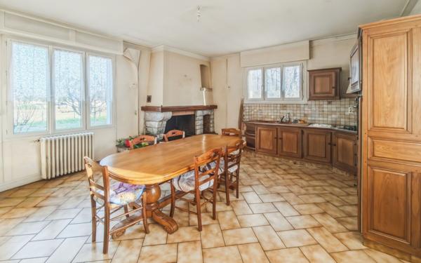 Maison à vendre    5 pièces •  Castelsarrasin