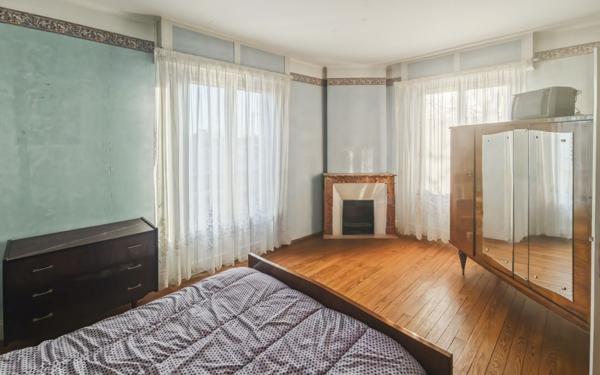 Maison à vendre    5 pièces •  Castelsarrasin