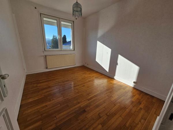 Maison 3 chambres proche commerces