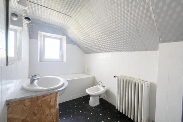 Maison de quartier à rénover