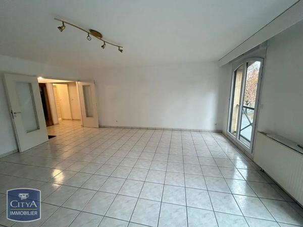 Appartement à louer 2 pièces 79.8m²