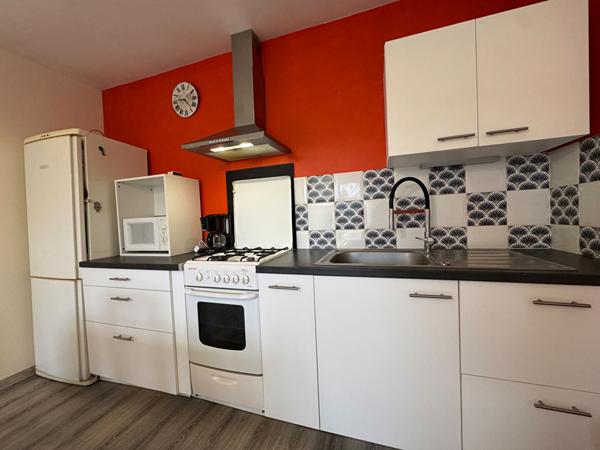 APPARTEMENT T2 MEUBLE - CASTELNAU DE LEVIS