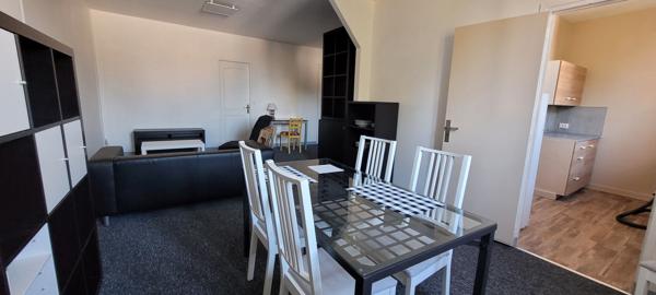 A LOUER Appartement meublé 3 pièces principales