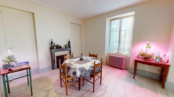 Appartement 4 pièces 78 m²  Centre-ville de Bourges, secteur Cathédrale