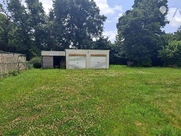 Maison de PLAIN PIED + TERRAIN CONSTRUCTIBLE DÉTACHABLE composée d'une entrée avec placard, sal...