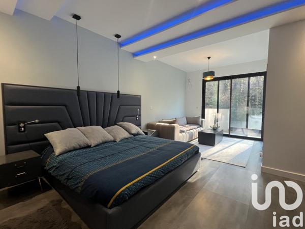 Maison d’architecte 6 pièces de 237 m² à Cambes (33880)