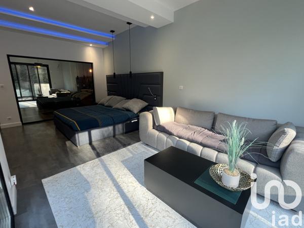 Maison d’architecte 6 pièces de 237 m² à Cambes (33880)